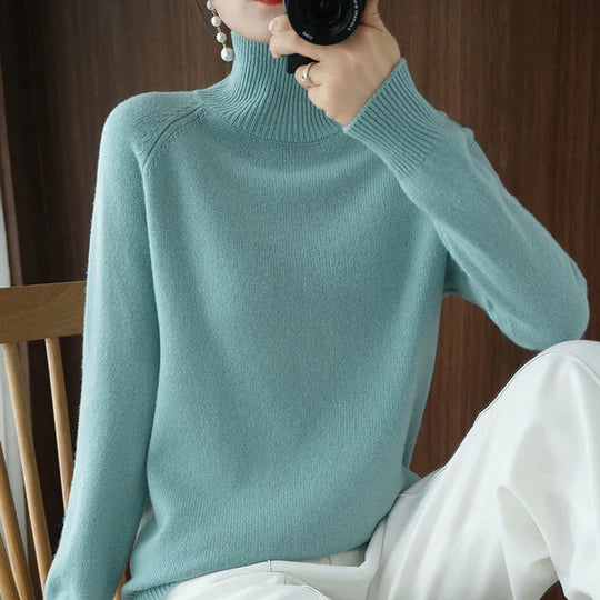 Flynni - Women's Turtleneck Sweater