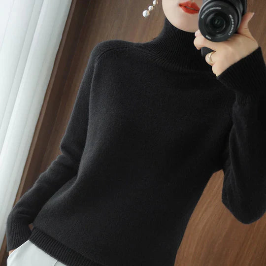 Flynni - Women's Turtleneck Sweater