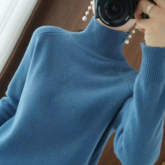 Flynni - Women's Turtleneck Sweater