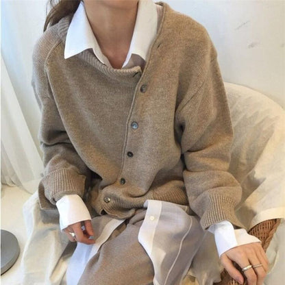 Kerry - Luxurious cashmere cardigan with button closure