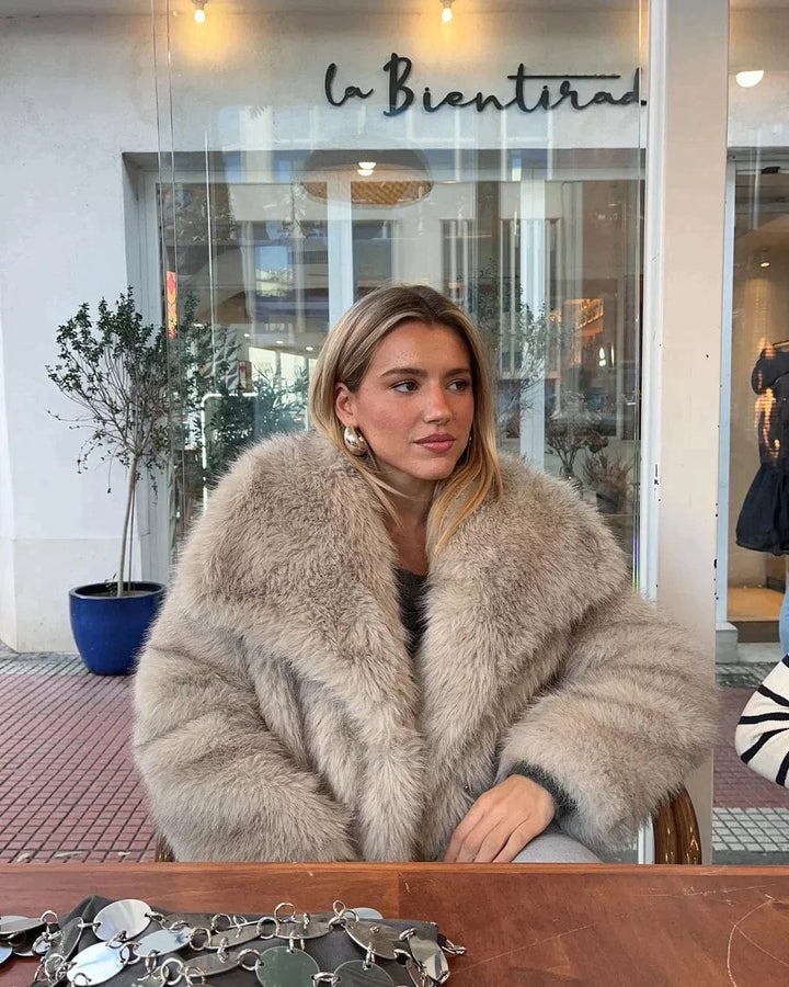 Maricris - Elegant Women's Coat