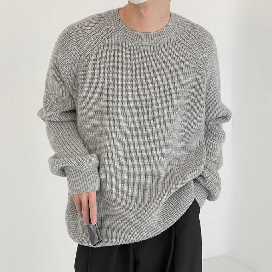 Mihnea - Comfortable men's sweatshirt with round neck