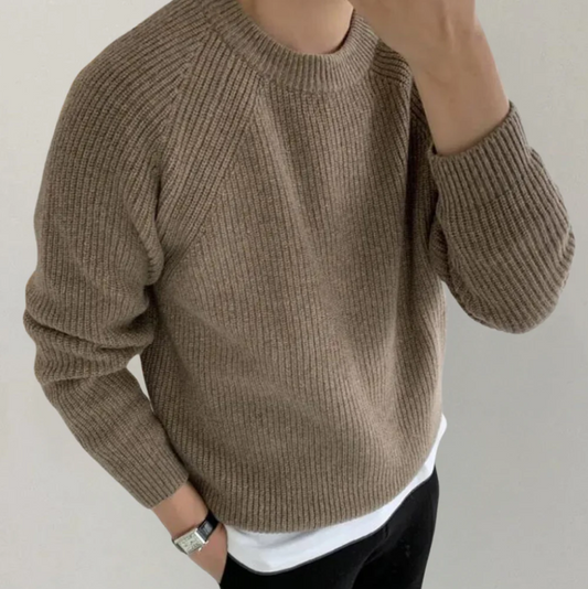 Mihnea - Comfortable men's sweatshirt with round neck